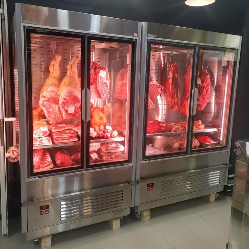 Витрина холодильная Carboma FC 20-07 VV 0,7-3 X7 0430 для демонстрации мяса