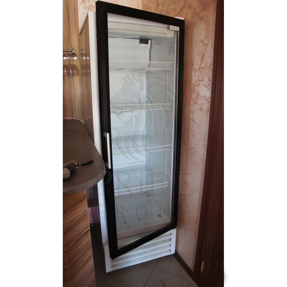 Шкаф холодильный Frostor UV 500G